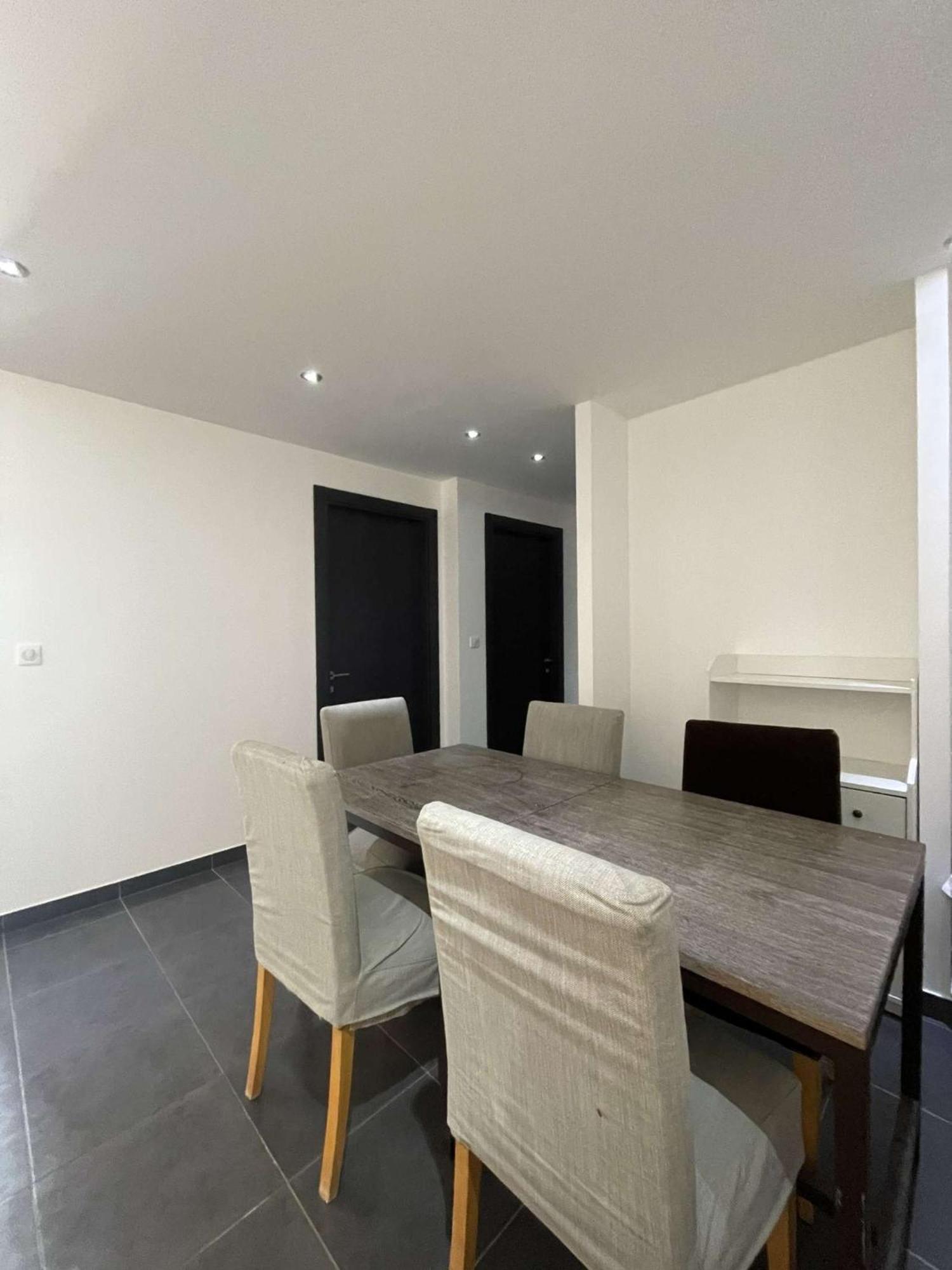 Appartement Neuf, 2 Chambres, Terrasse Plein Sud A Σαιντ-Μαξίμ Εξωτερικό φωτογραφία